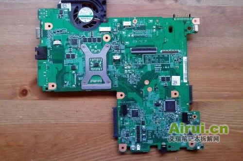 disassemble-dell-laptop-33.jpg